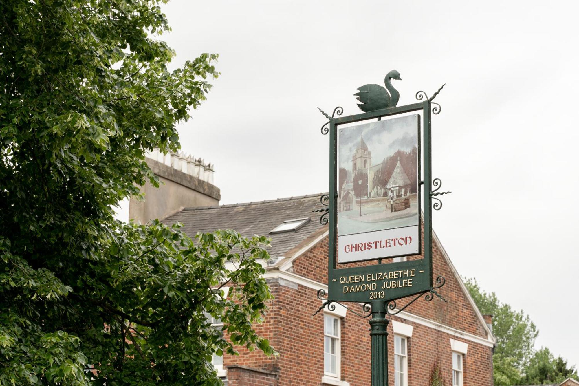 Cosy 2 Bed Cottage In Charming Village Of Christleton - For Up To 5 외부 사진